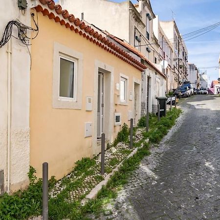 Charming Studio With Ac And Loft On Ground Floor Lisboa Екстериор снимка