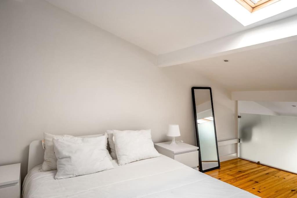 Charming Studio With Ac And Loft On Ground Floor Lisboa Екстериор снимка