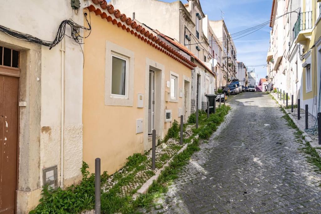 Charming Studio With Ac And Loft On Ground Floor Lisboa Екстериор снимка